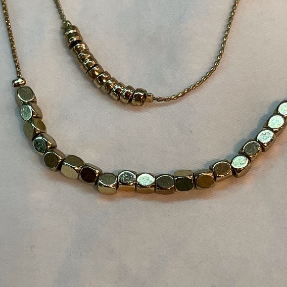 Assorted necklaces - Picture 6 of 10